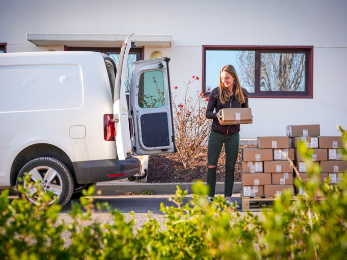 conserverie spécialisée dans l'embouteillage jus de raisin