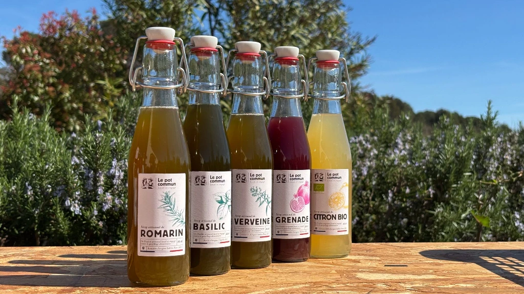 sirop artisanal aux plantes aromatiques romarin basilic verveine